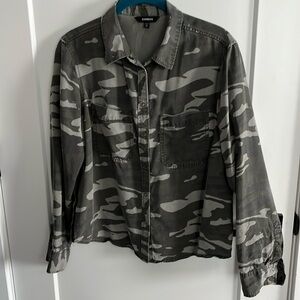 Express Camo Snap Shirt EUC